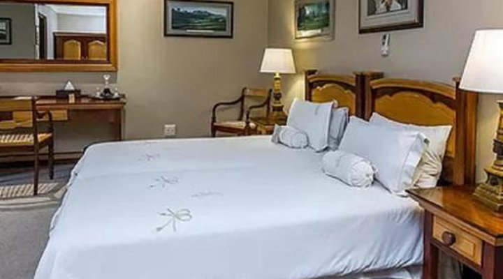 The Woodpecker Inn