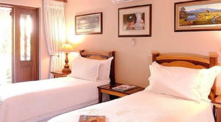 The Woodpecker Inn