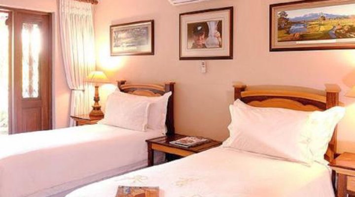 The Woodpecker Inn