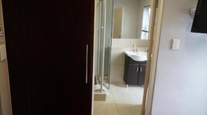 314 on Clark Guest House