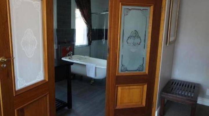 314 on Clark Guest House