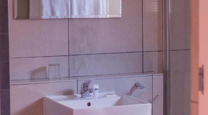 314 on Clark Guest House