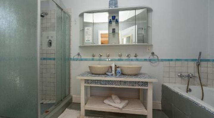 Inn-Style Guest House