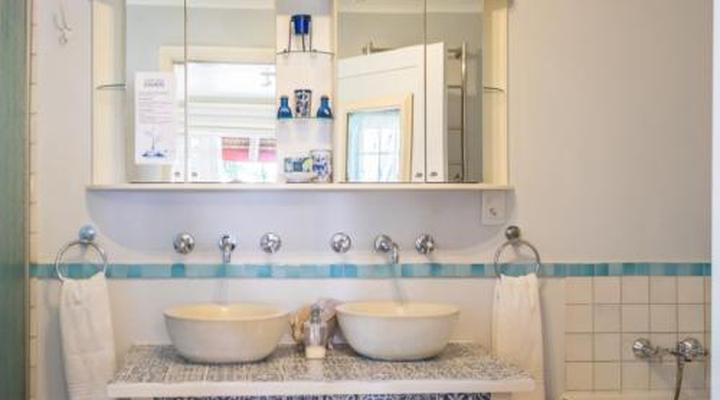 Inn-Style Guest House