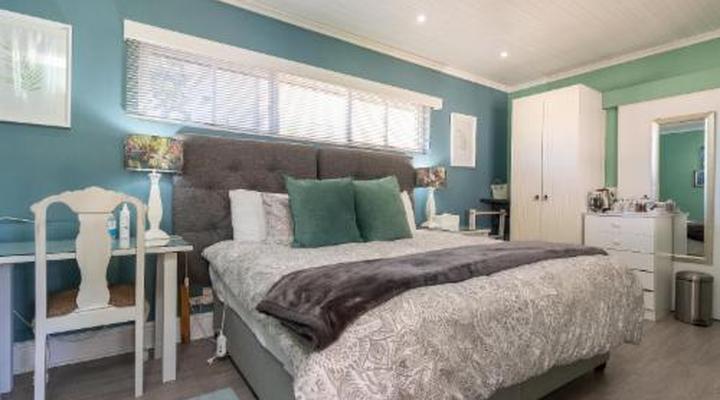 Inn-Style Guest House