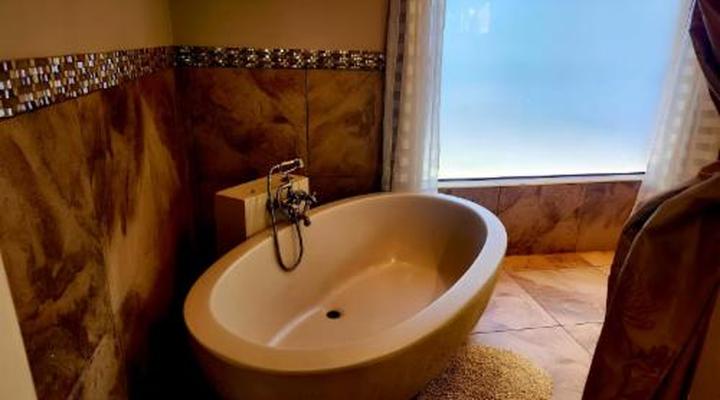 Villa Mexicana Guesthouse