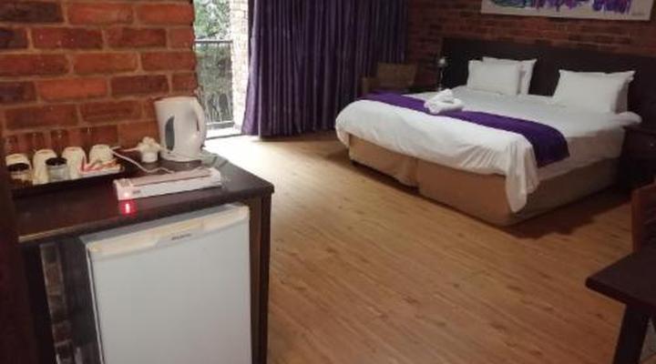 24 Onvrey Guest House