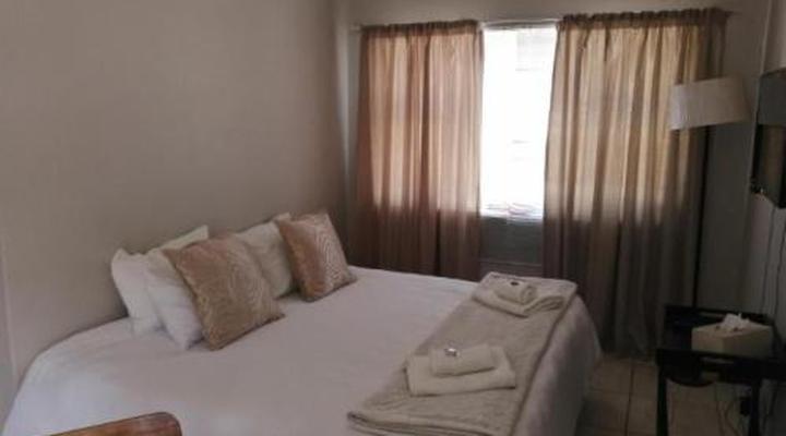 Swartberg Guest House