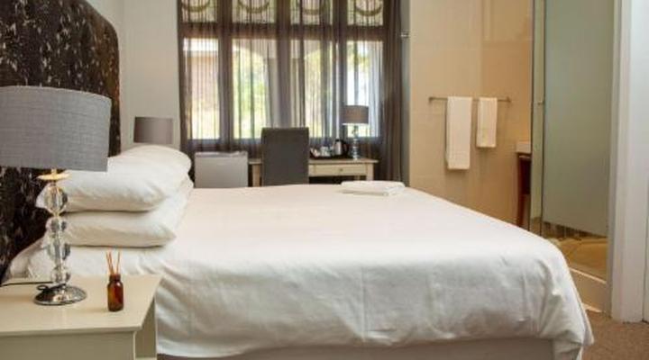 The Saint James on Venice Boutique Hotel