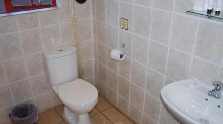 Journey's Inn Africa Guest Lodge