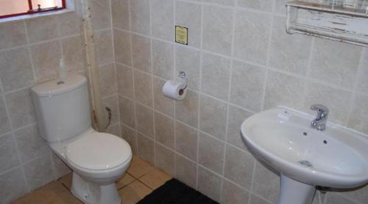 Journey's Inn Africa Guest Lodge