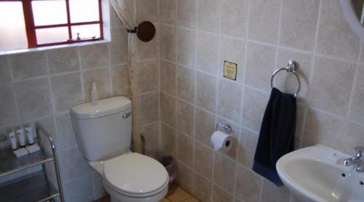 Journey's Inn Africa Guest Lodge