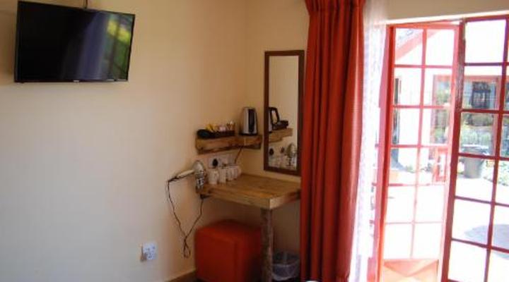 Journey's Inn Africa Guest Lodge