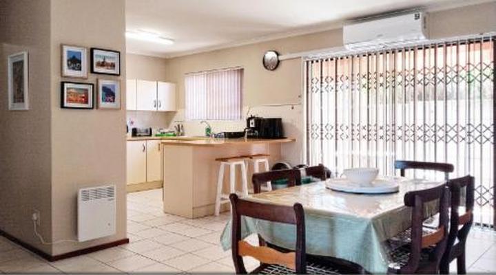 De Keurboom Guest House