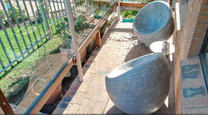 De Keurboom Guest House