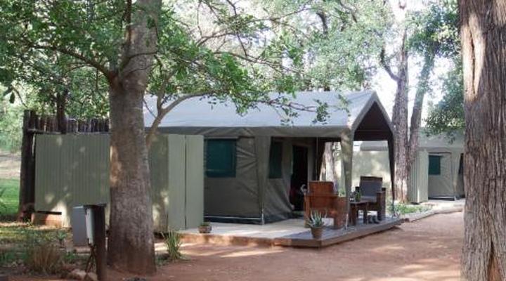 nDzuti Bush Camp