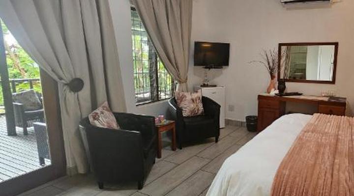 Ndiza Lodge and Cabanas