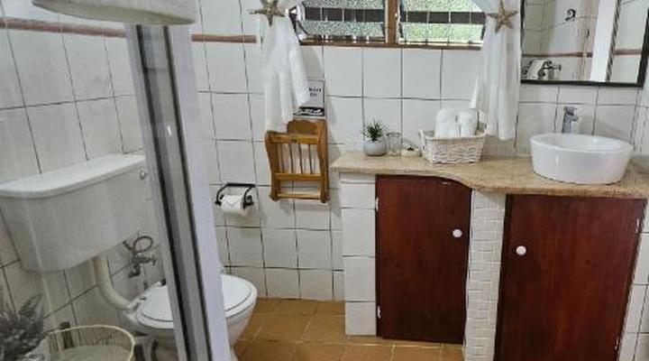 Ndiza Lodge and Cabanas