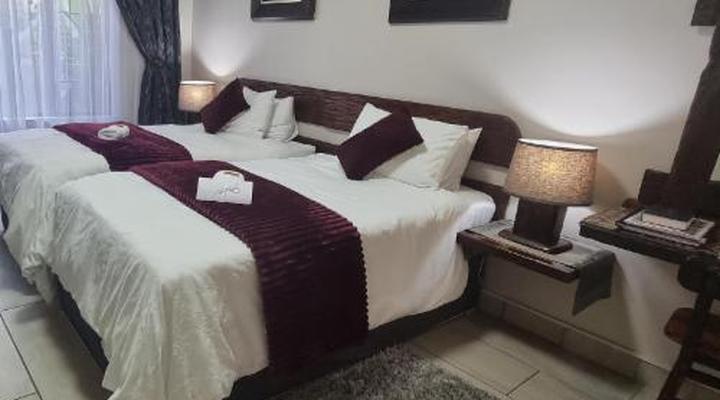 Ndiza Lodge and Cabanas