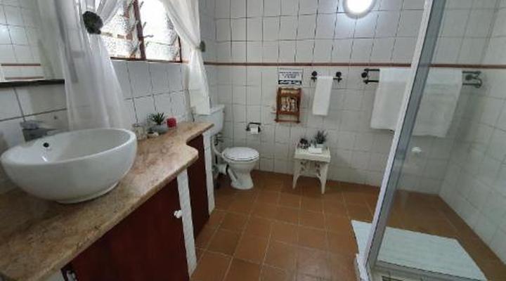 Ndiza Lodge and Cabanas