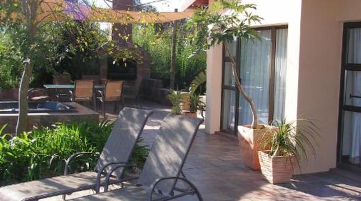 Ama Casa Self-catering Cottages