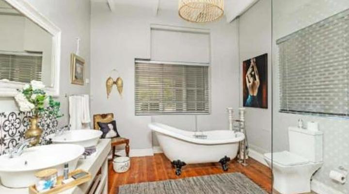 La Montagne Bed and Breakfast