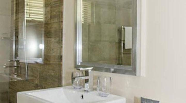 9 on Kromellenboog Guesthouse