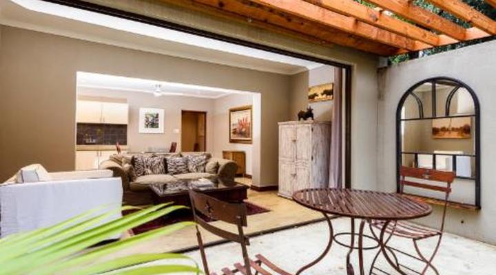 Khaya Ndlovu Safari Manor