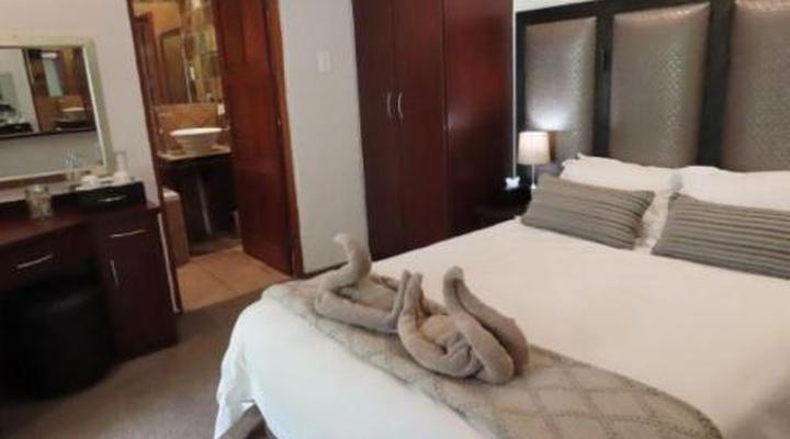 Oxbow Country Estate