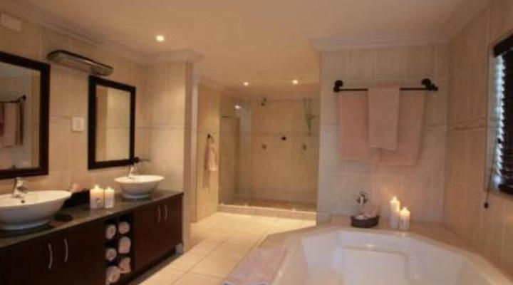 Oxbow Country Estate