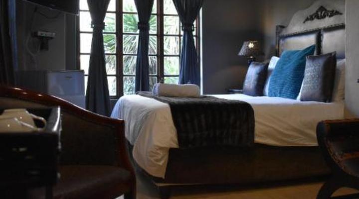 Waterfalls Boutique Hotel