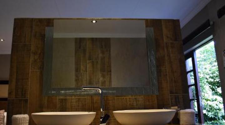 Waterfalls Boutique Hotel