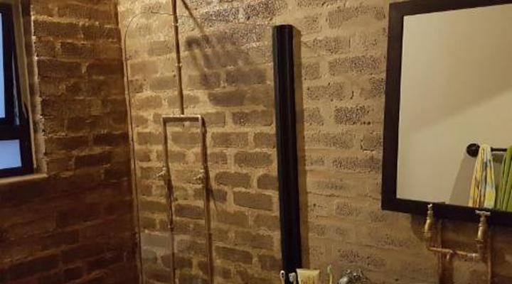 Lion's Guesthouse and The Buck&Lion restaurant