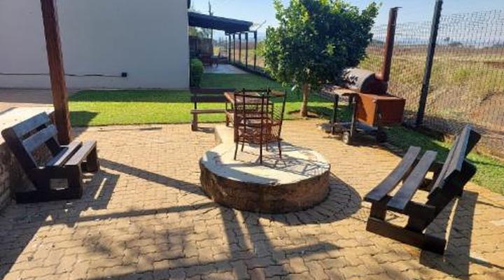 Lion's Guesthouse and The Buck&Lion restaurant