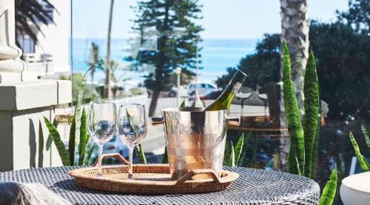 Cascades on the Promenade