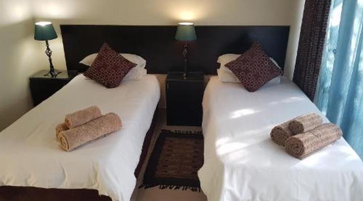 360 Eastwoods Guest House