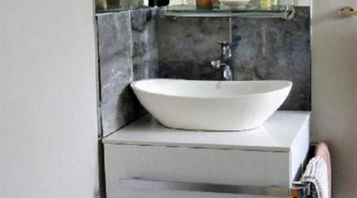 The Greenhouse Guesthouse