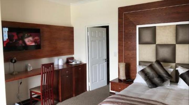 Coral Beach Bed & Breakfast