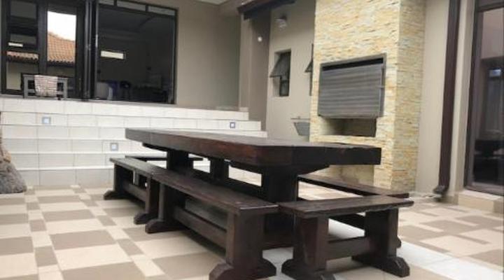 Coral Beach Bed & Breakfast