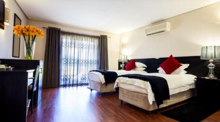 Desert Palace Hotel & Casino Resort