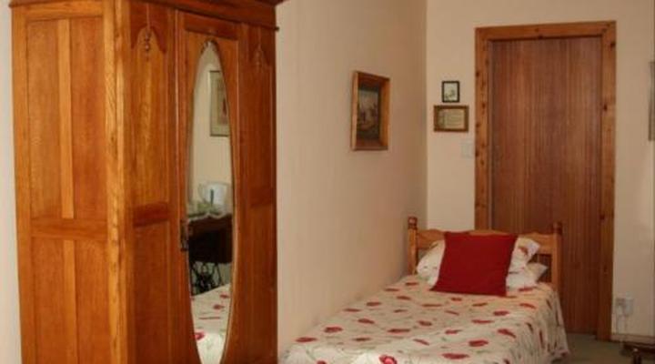 Lupus Den Country House