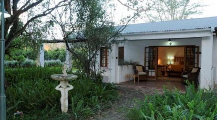 Lupus Den Country House