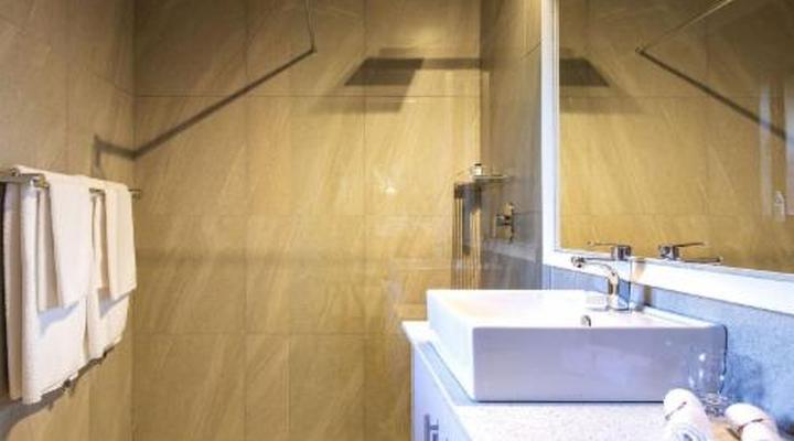 Montusi Mountain Lodge