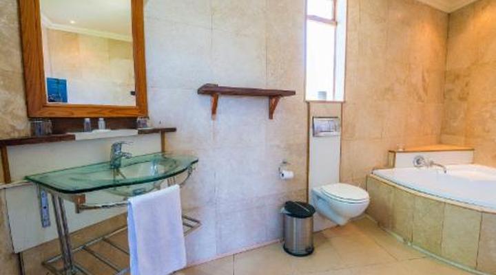 Riebeek Valley Hotel