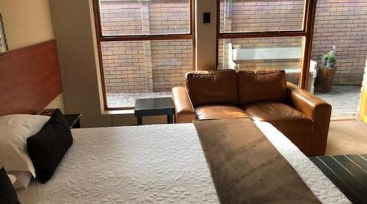 Á La Martha's Airport Guest House