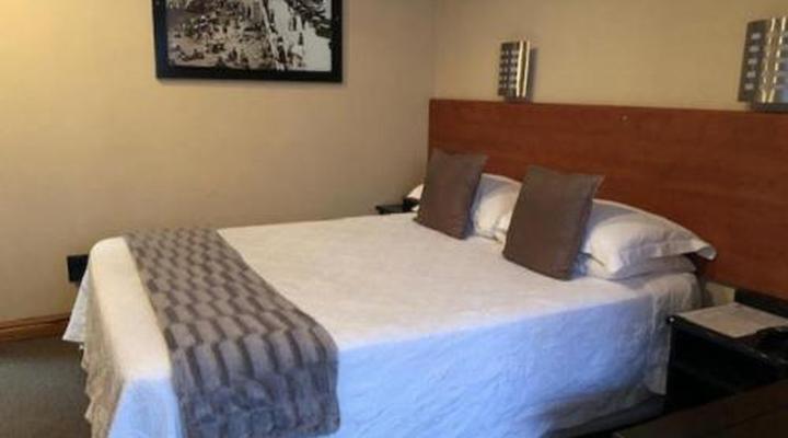 Á La Martha's Airport Guest House