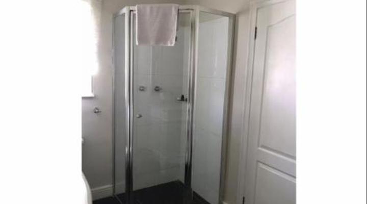 La Riviera Guest House and Spa