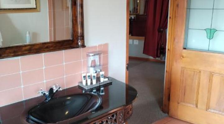 Hole In One Boutique Hotel and Conference Centre