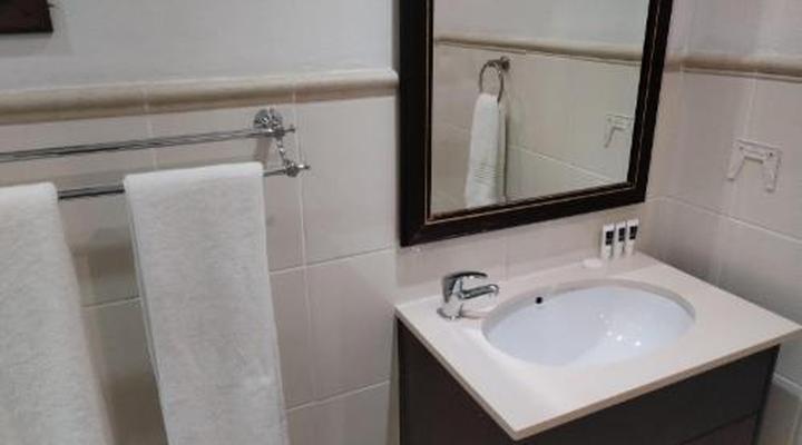 Hole In One Boutique Hotel and Conference Centre