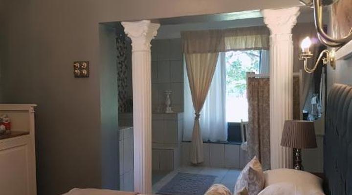 Barry House on Riverton